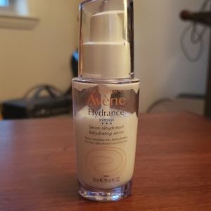 Avene serum rehydrant